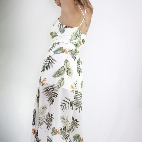 White maxi dress with two slits ( palm design) - Picture 2 of 4